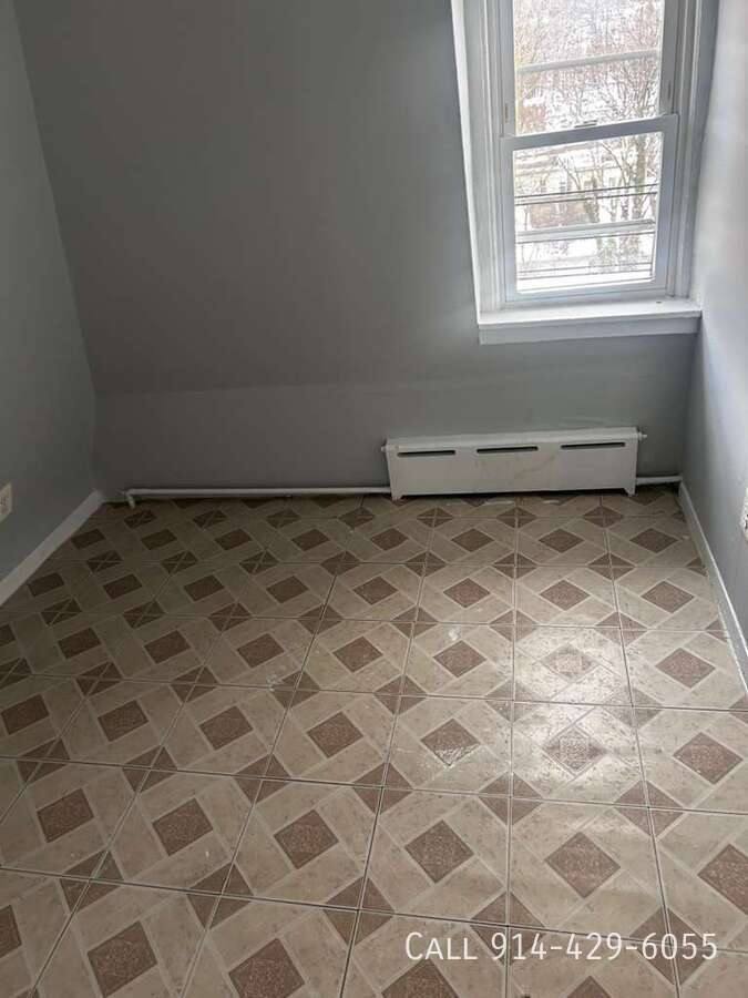 Apartment for rent at 44 Vineyard Ave, Yonkers, NY 10703