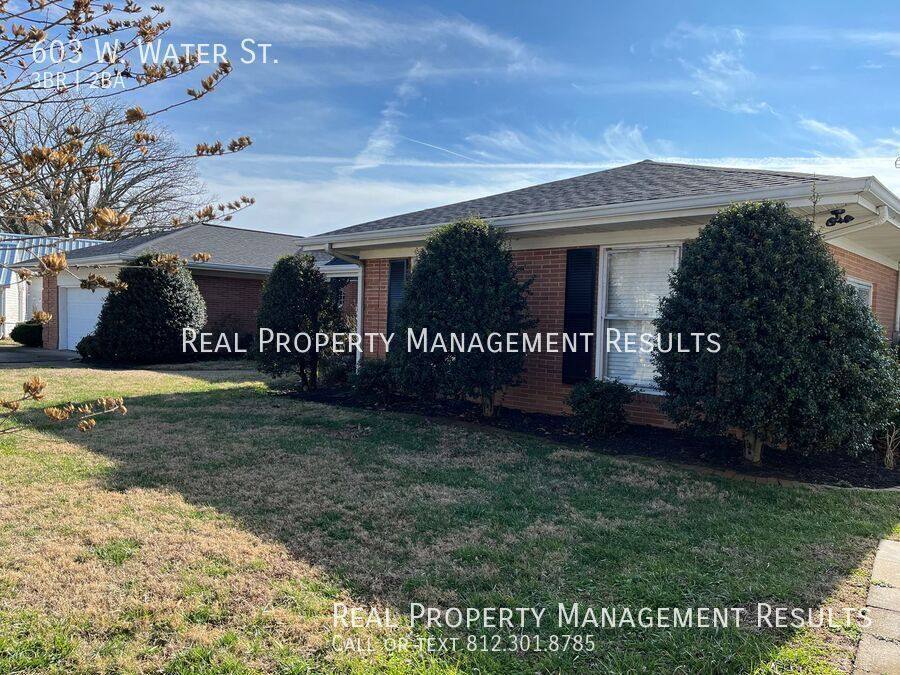 House for rent at 603 W Water St, Newburgh, IN 47630