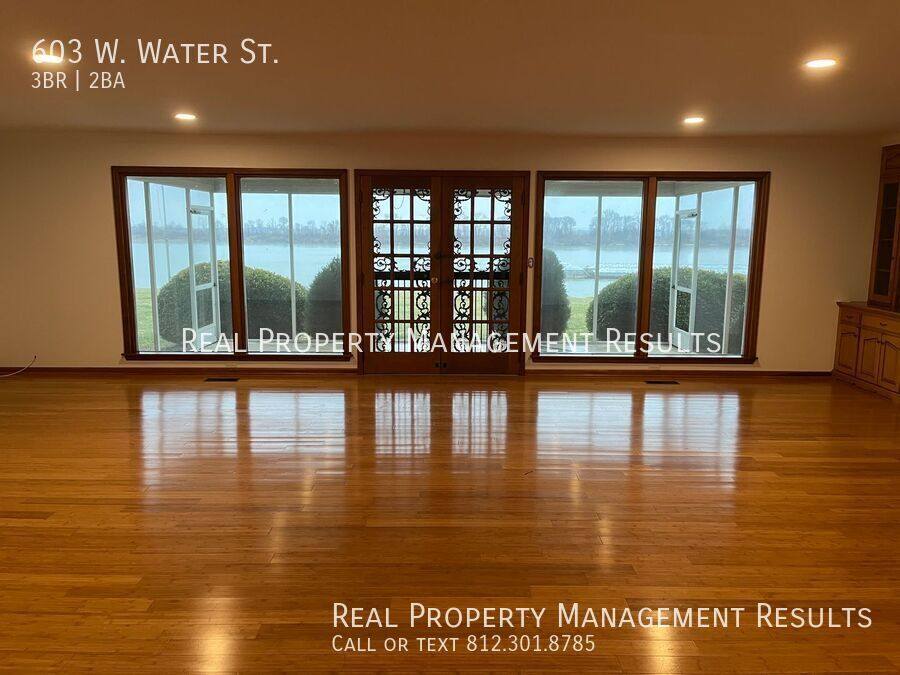 House for rent at 603 W Water St, Newburgh, IN 47630