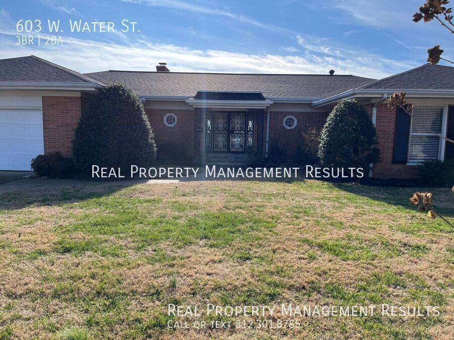 House for rent at 603 W Water St, Newburgh, IN 47630