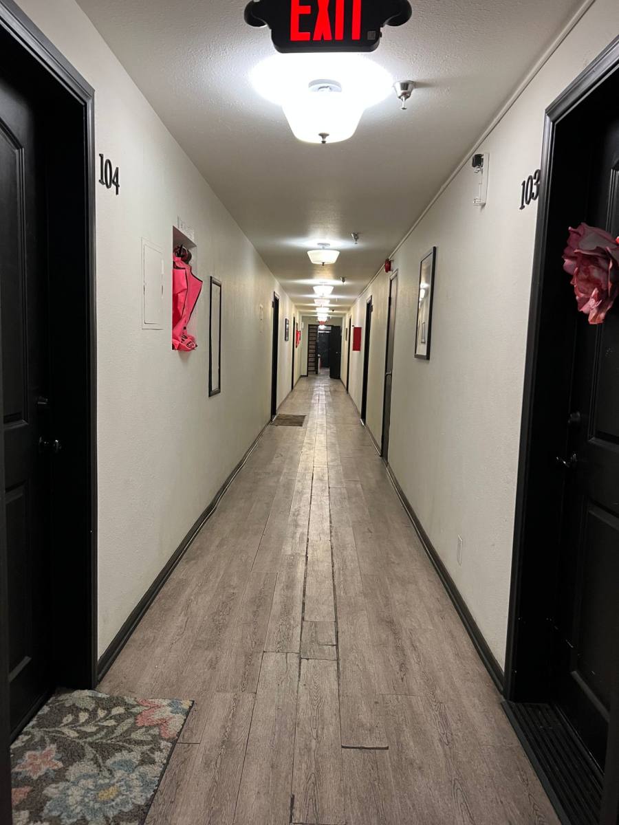 Apartment for rent at 324 S Catalina St, Los Angeles, CA 90020