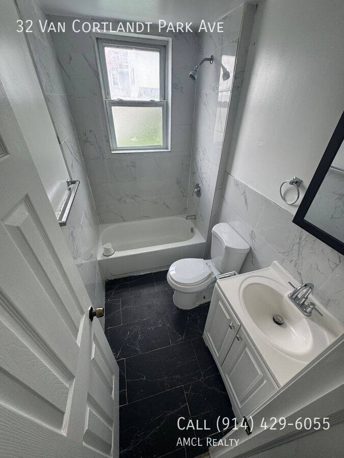 Apartment for rent at 32 Van Cortlandt Park Ave, Yonkers, NY 10701