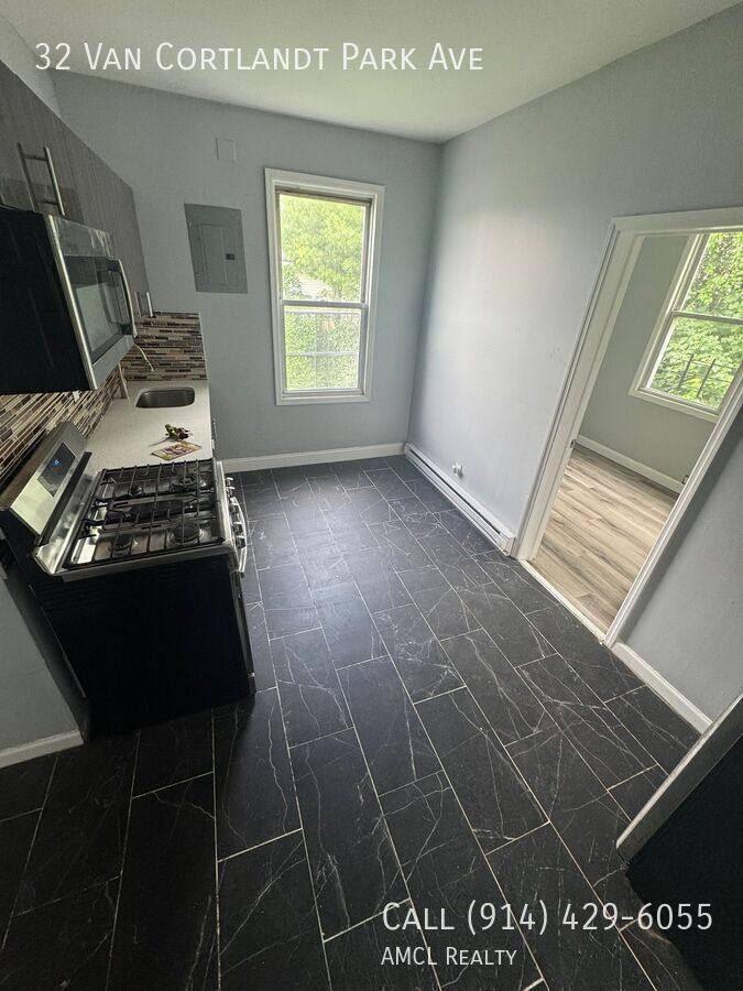 Apartment for rent at 32 Van Cortlandt Park Ave, Yonkers, NY 10701