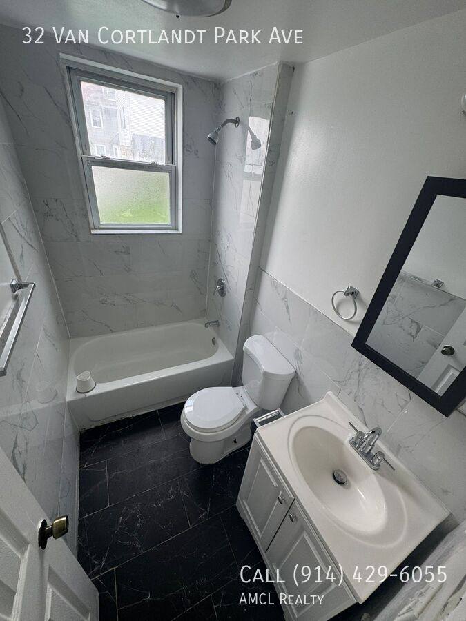 Apartment for rent at 32 Van Cortlandt Park Ave, Yonkers, NY 10701