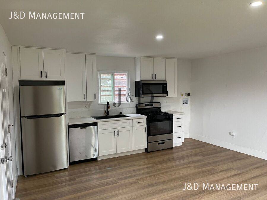 Apartment for rent at 4253 College Ave, San Diego, CA 92115