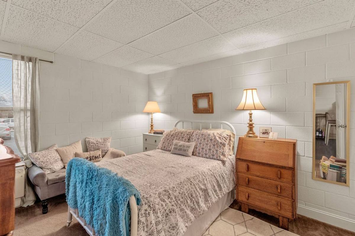 Apartment for rent at 306 E Magnolia Ave, Auburn, AL 36830