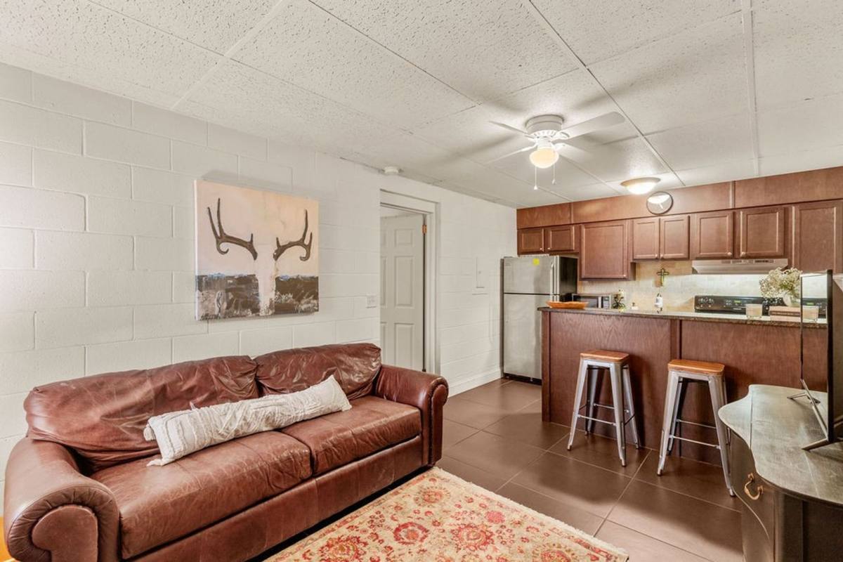 Apartment for rent at 306 E Magnolia Ave, Auburn, AL 36830