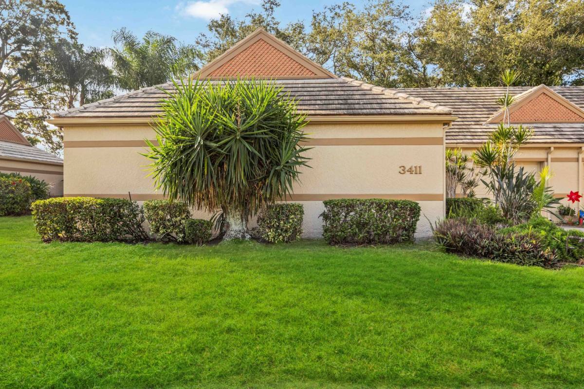Condo for rent at 3411 57th Ave Dr W, Bradenton, FL 34210