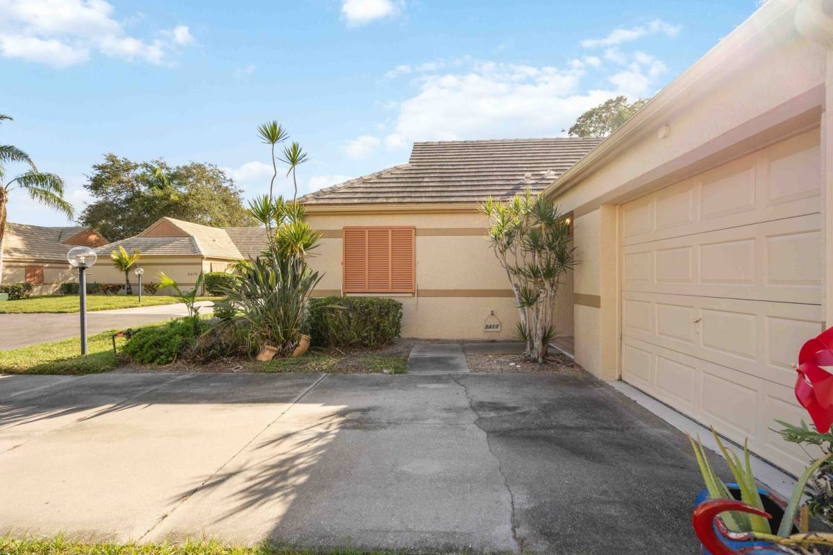 Condo for rent at 3411 57th Ave Dr W, Bradenton, FL 34210