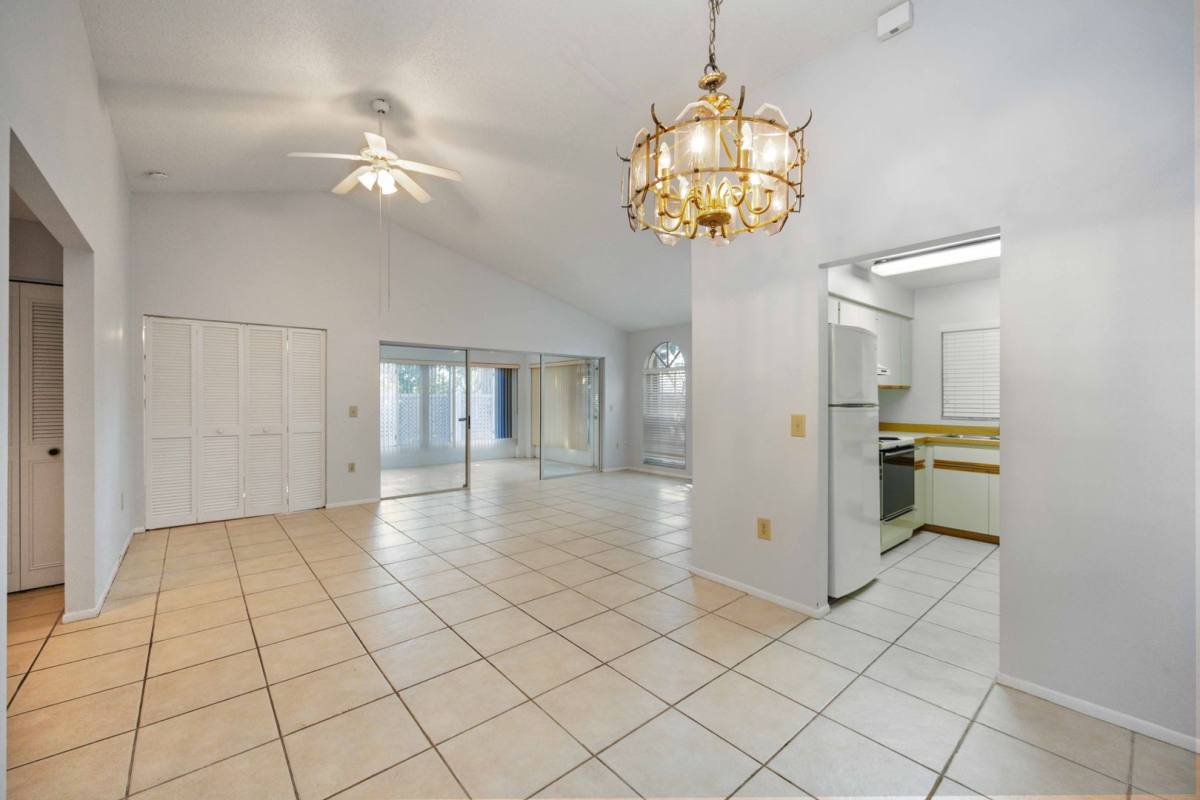 Condo for rent at 3411 57th Ave Dr W, Bradenton, FL 34210