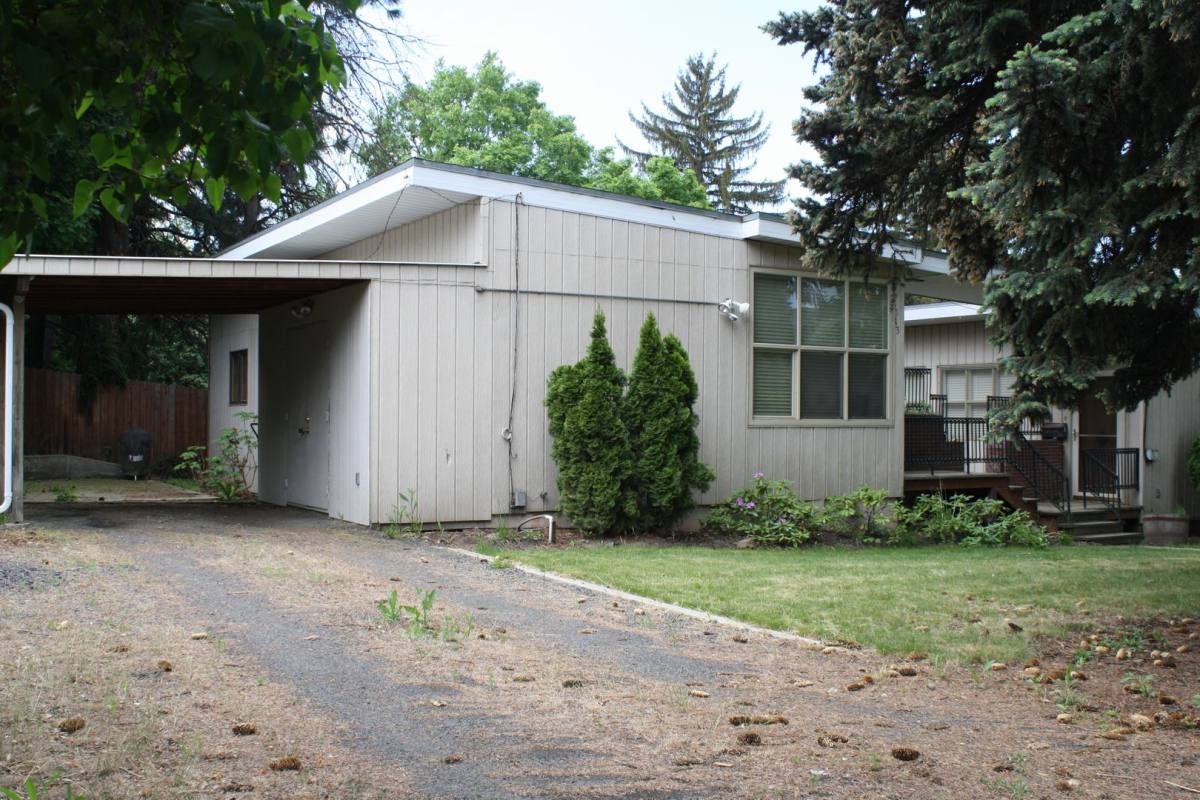 Apartment for rent at 1313-1315 NE Harvey Rd, Pullman, WA 99163
