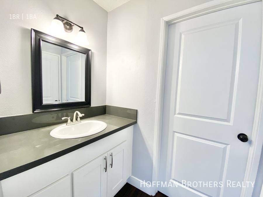 Apartment for rent at 1911 W 2nd St #24, Los Angeles, CA 90057