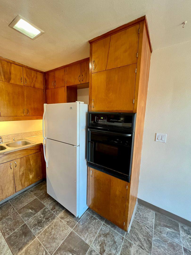 Apartment for rent at 170 Owens St S, Salem, OR 97302