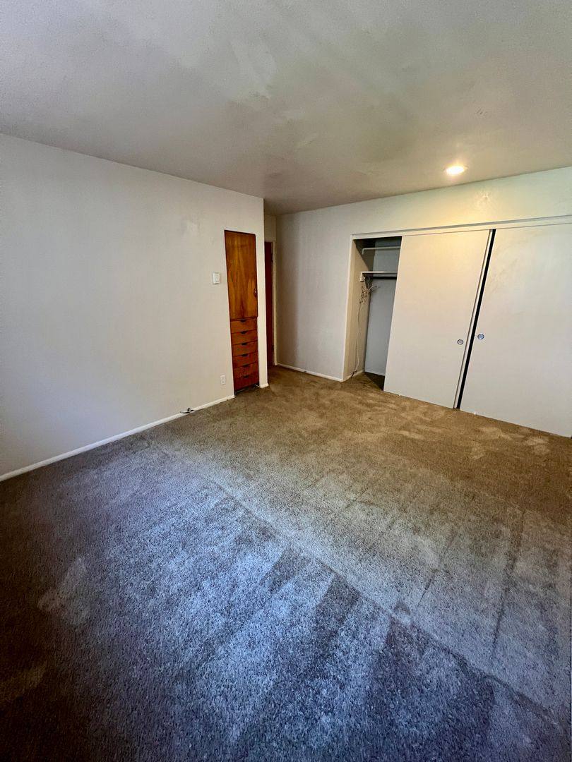 Apartment for rent at 170 Owens St S, Salem, OR 97302