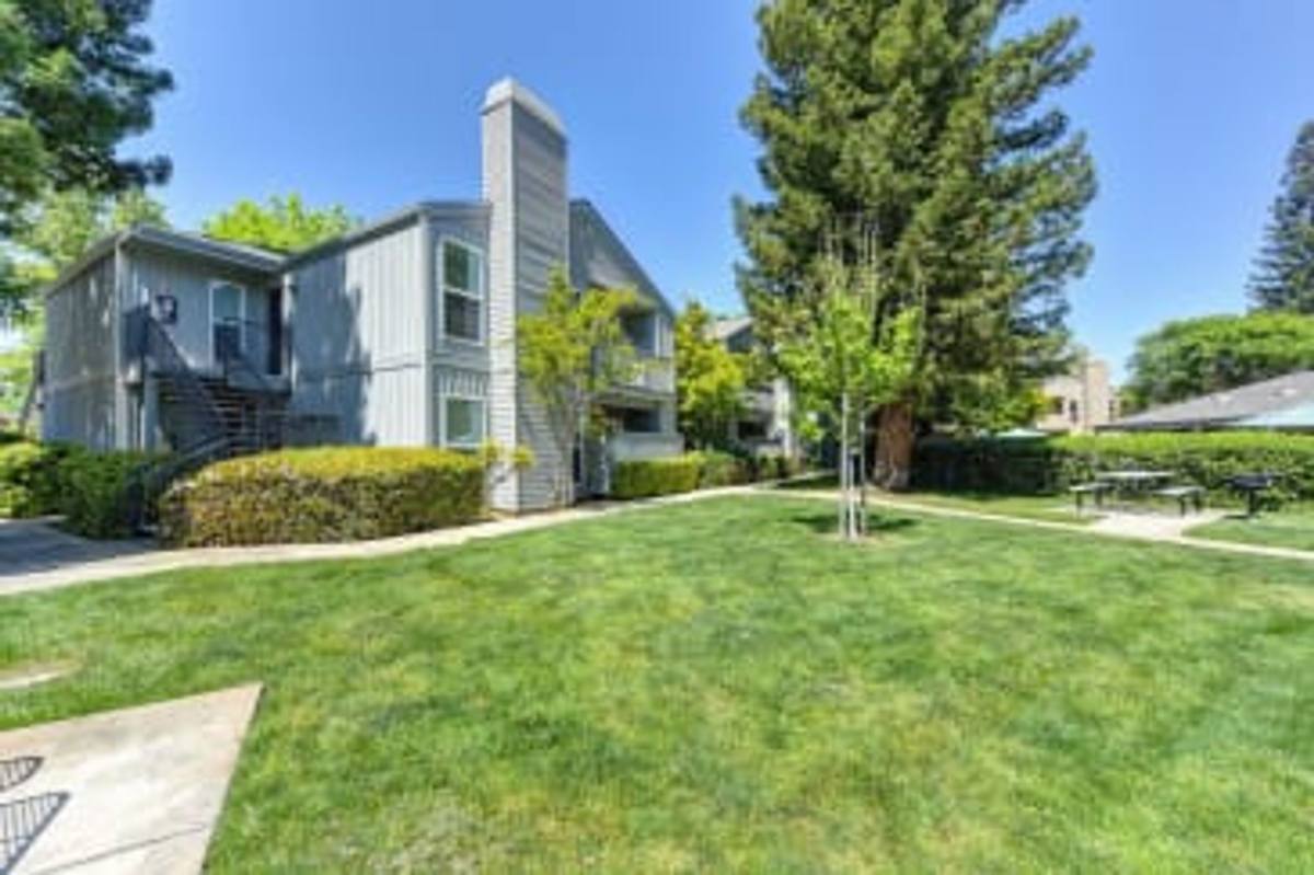Apartment for rent at 6050 Placer W Dr, Rocklin, CA 95677