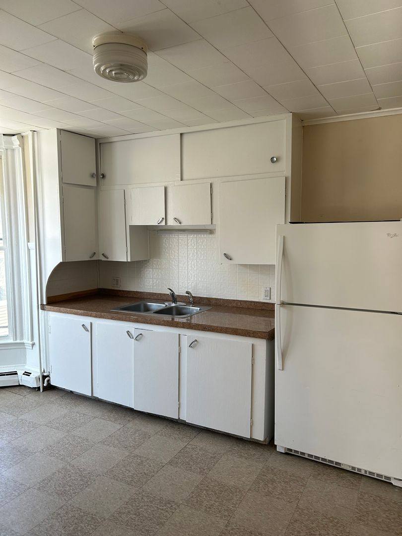 Apartment for rent at 493-497 Cumberland Ave, Portland, ME 04101