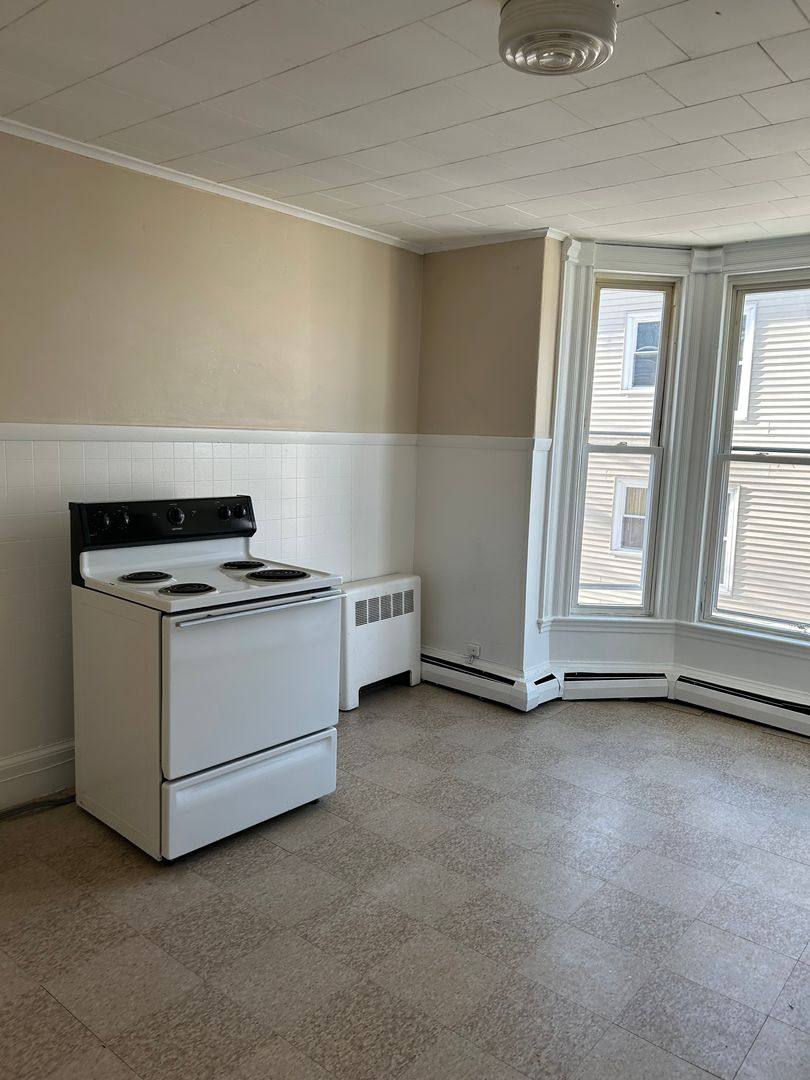 Apartment for rent at 493-497 Cumberland Ave, Portland, ME 04101