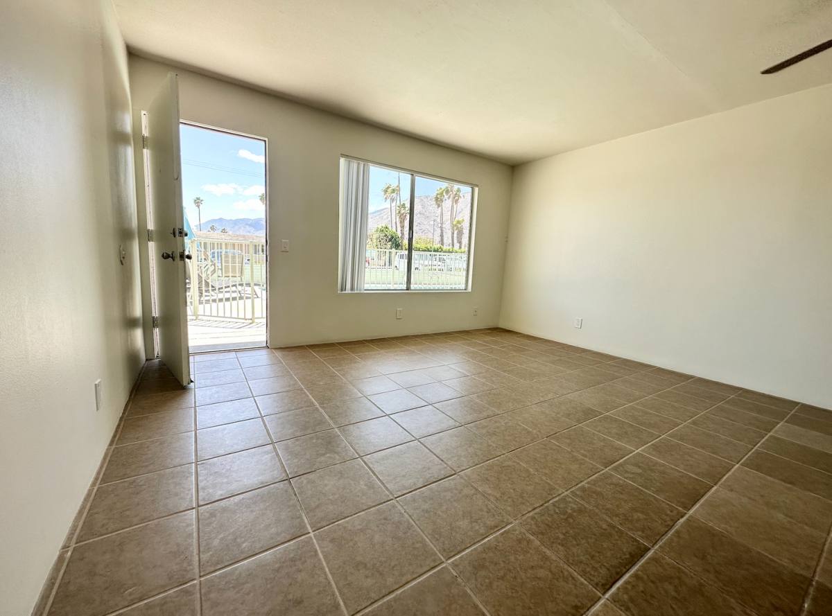 Apartment for rent at 100 W Via Olivera, Palm Springs, CA 92262