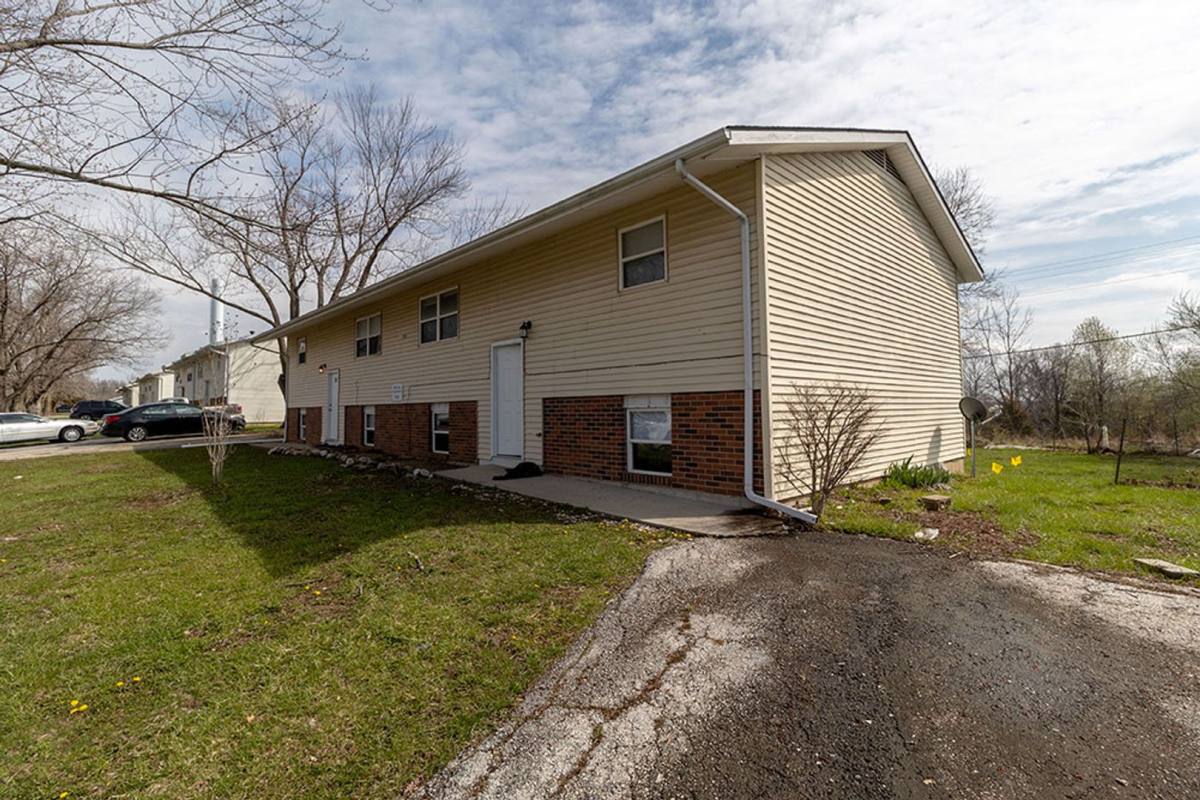 Apartment for rent at 7304 Moberly Dr, Columbia, MO 65202