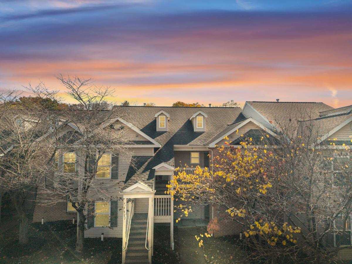 Apartment for rent at Hemmingway Place, 1051 Teaberry Lane, State College, PA 16803