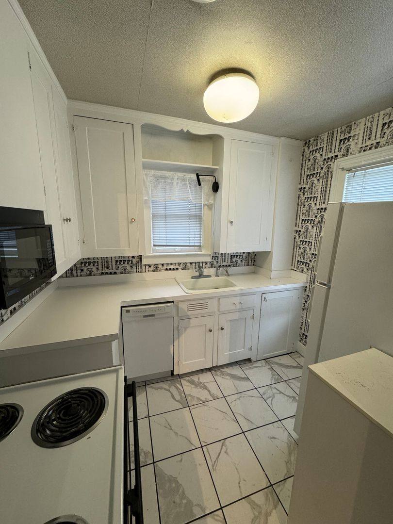 Apartment for rent at 219 N Main St, Hudson, OH 44236