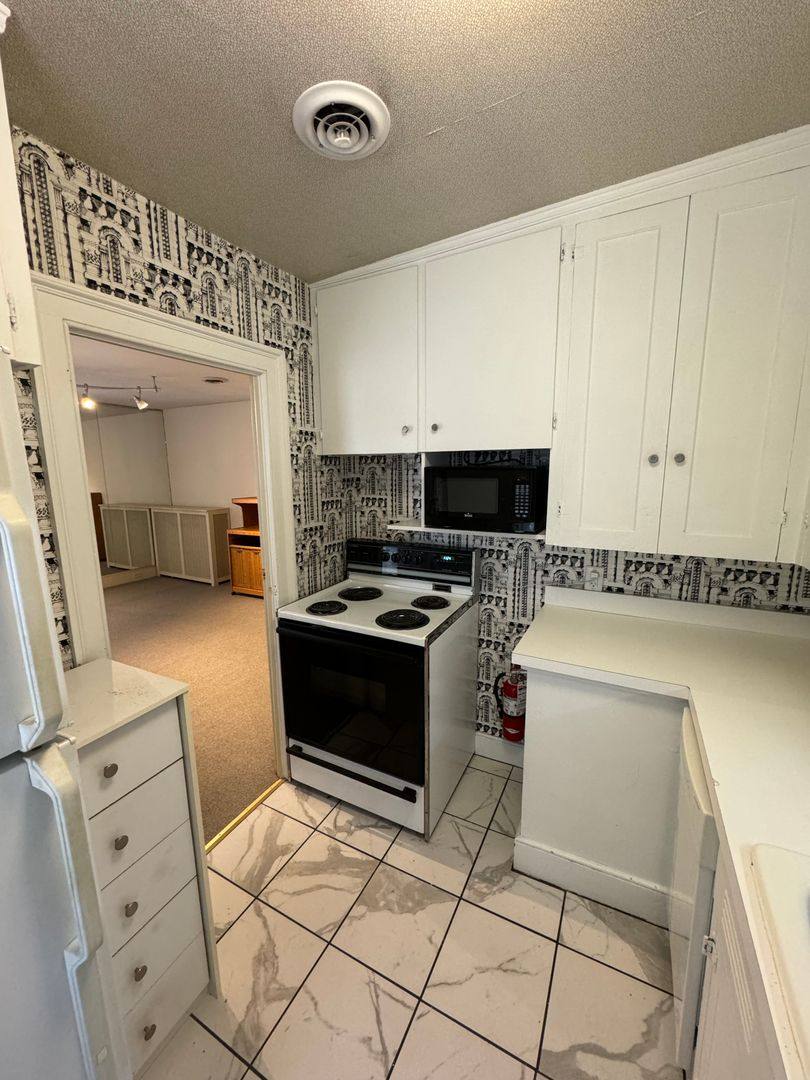 Apartment for rent at 219 N Main St, Hudson, OH 44236