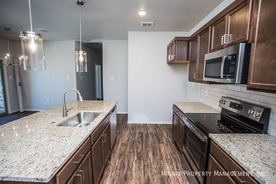 Townhouse for rent at 5865 Virginia Ave #1 Fs, Lubbock, TX 79407