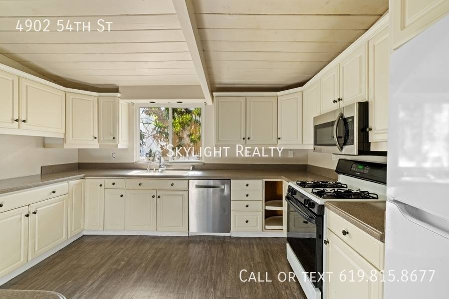 House for rent at 4902 54th St, San Diego, CA 92115