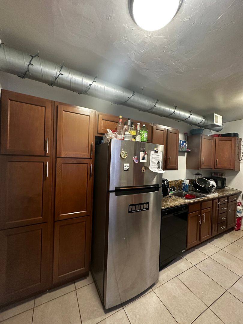 House for rent at 230 Chesterfield Rd, Pittsburgh, PA 15213