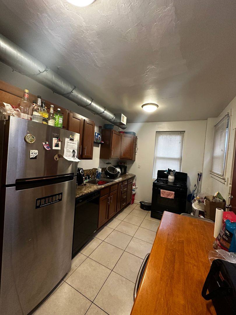 House for rent at 230 Chesterfield Rd, Pittsburgh, PA 15213