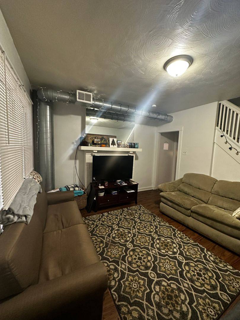 House for rent at 230 Chesterfield Rd, Pittsburgh, PA 15213