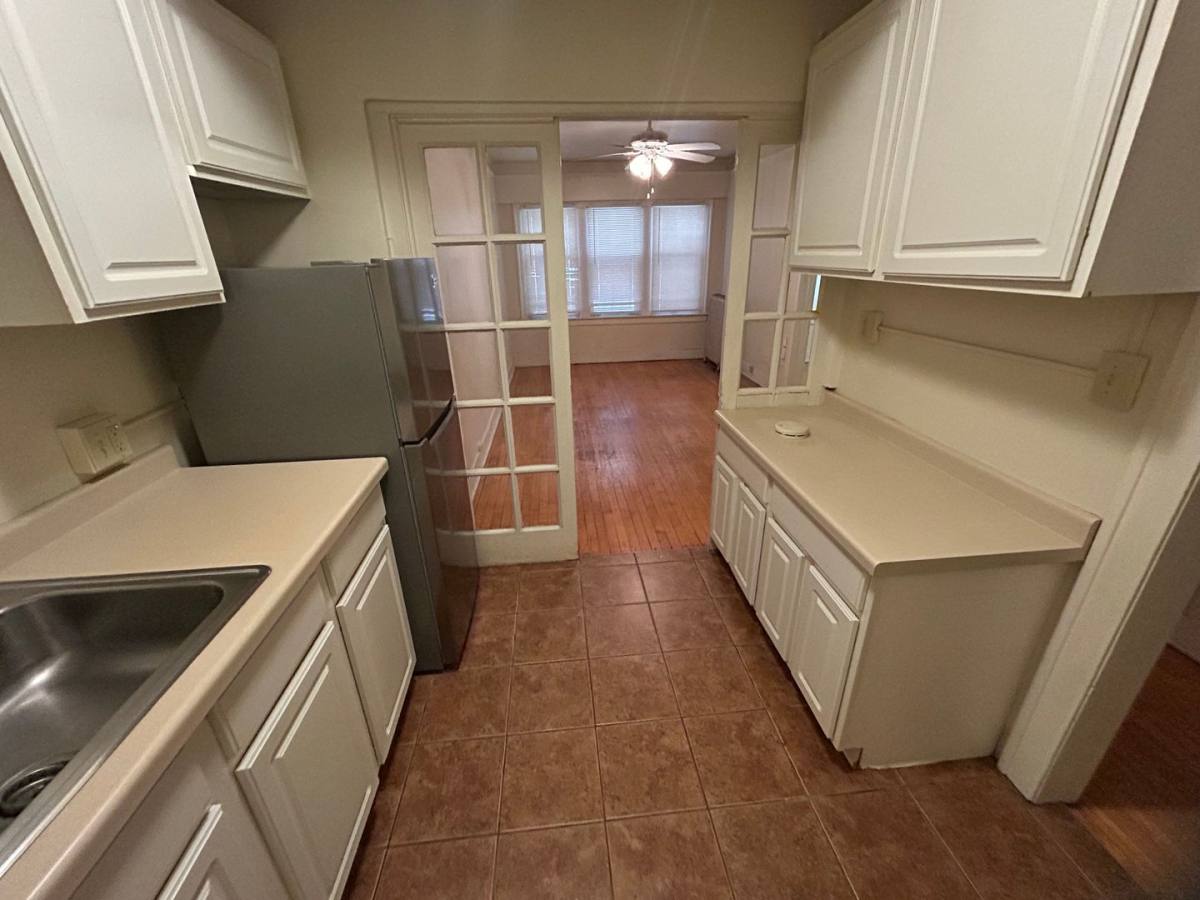 903 E Kilbourn Ave, Milwaukee, WI 53202 - Apartment for Rent - Image 4
