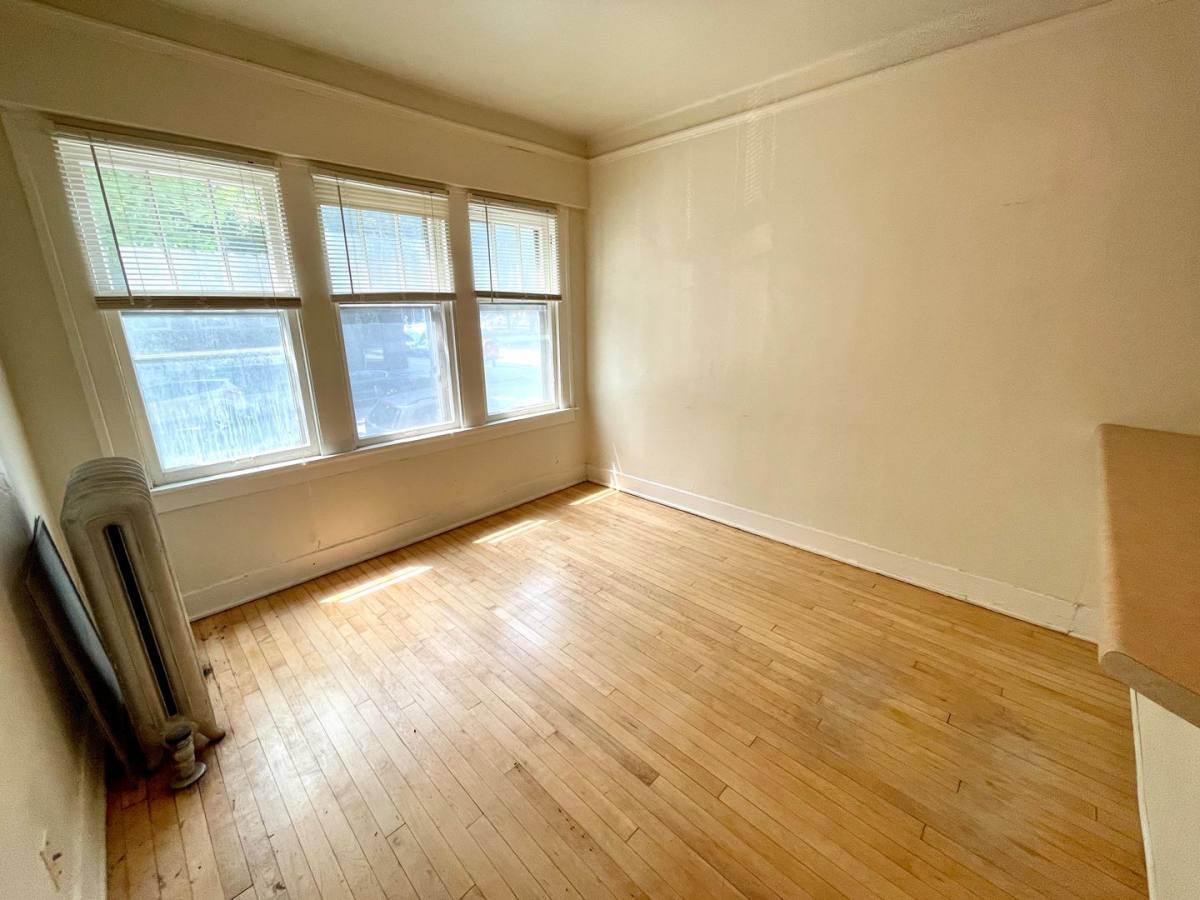 Apartment for rent at 903 E Kilbourn Ave, Milwaukee, WI 53202