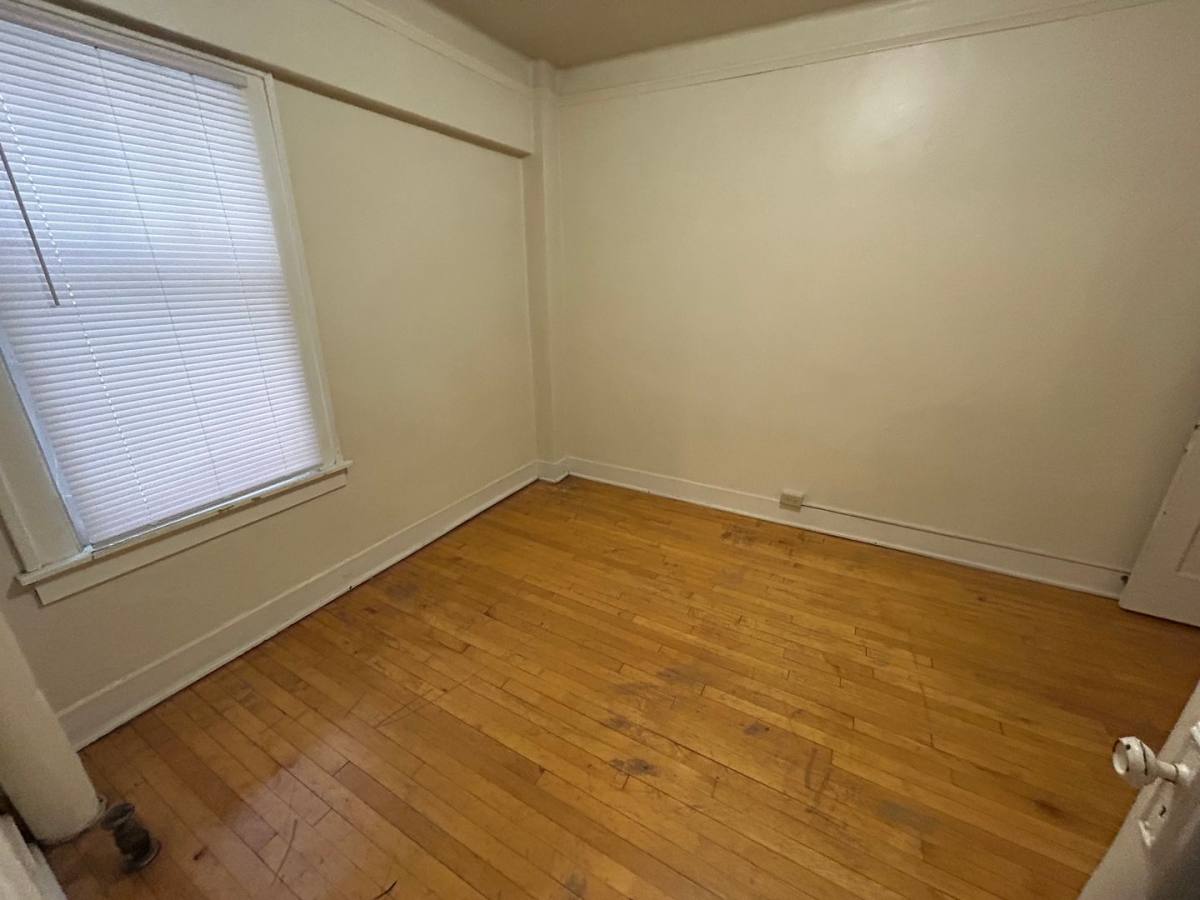 903 E Kilbourn Ave, Milwaukee, WI 53202 - Apartment for Rent - Image 8