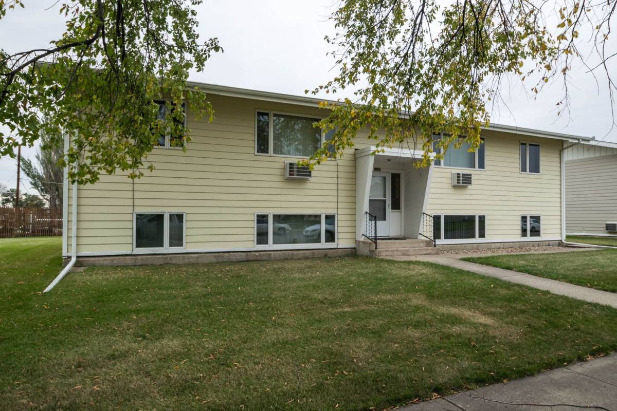 Apartment for rent at 2028-2048 5th St NW, Minot, ND 58703