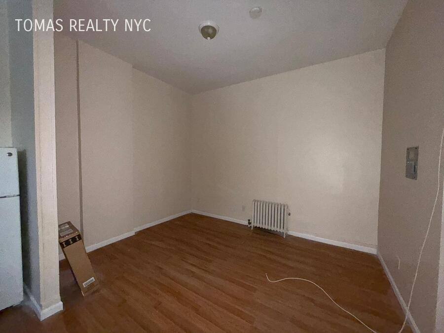 Apartment for rent at 14 Mount Vernon Ave #2, Mount Vernon, NY 10550