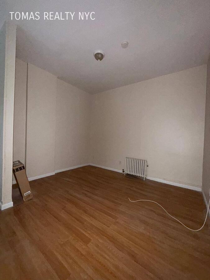 Apartment for rent at 14 Mount Vernon Ave #2, Mount Vernon, NY 10550