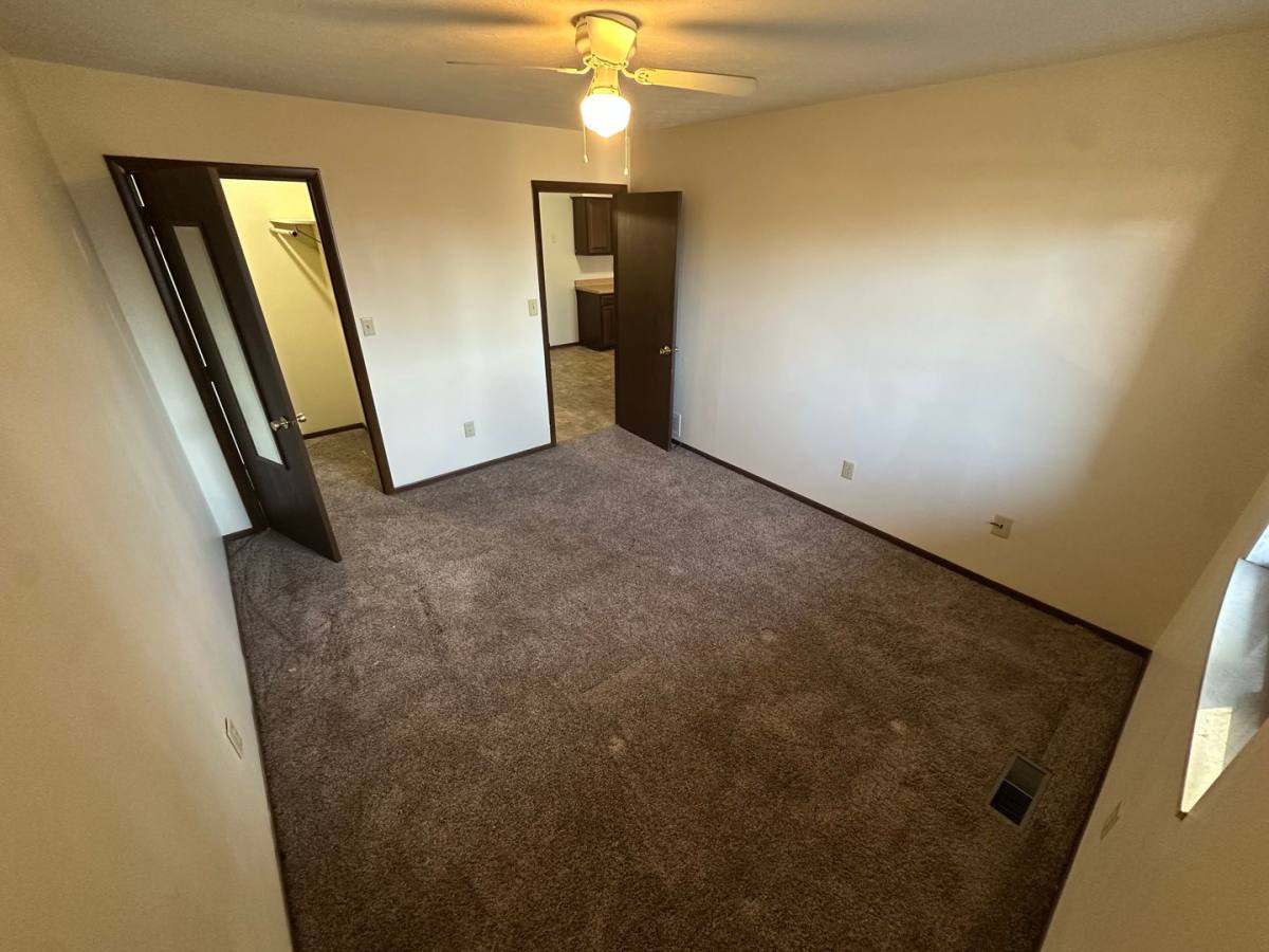 Apartment for rent at 1202 19th St, Vienna, WV 26105
