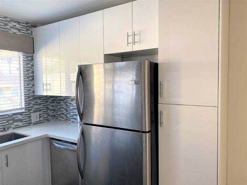 Apartment for rent at 1433 9th St #F, Santa Monica, CA 90401