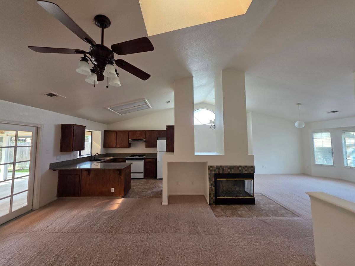 House for rent at 4905 W Hemlock, Visalia, CA 93277