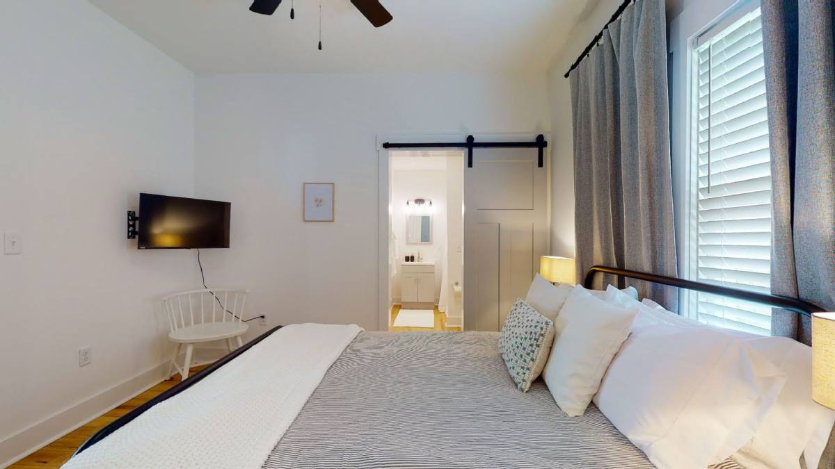 Apartment for rent at 507 Bladen St, Wilmington, NC 28401