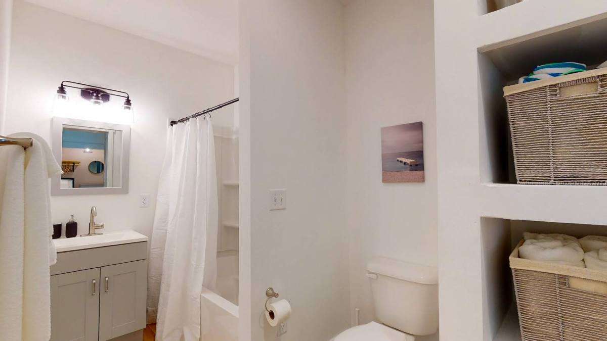 Apartment for rent at 507 Bladen St, Wilmington, NC 28401