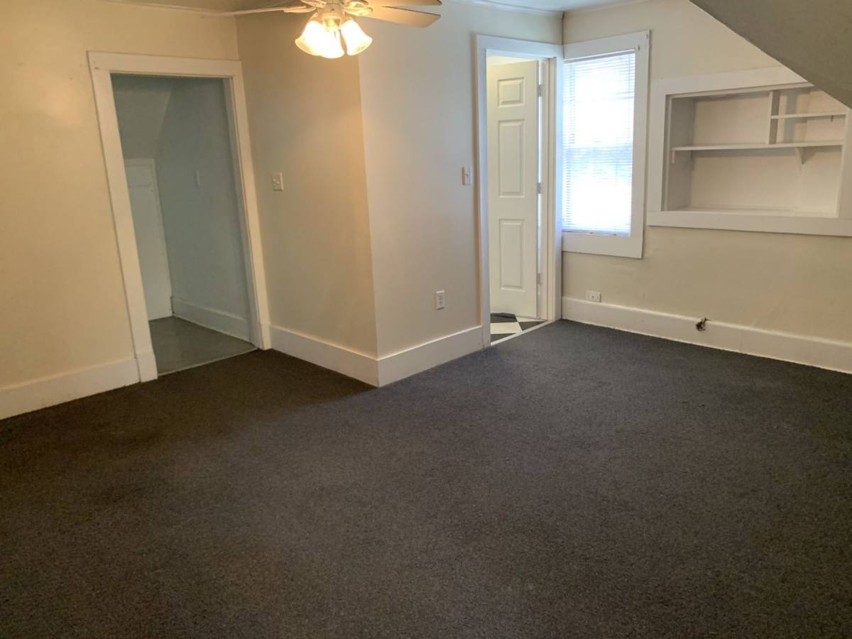Apartment for rent at 702 E Green St, Urbana, IL 61802