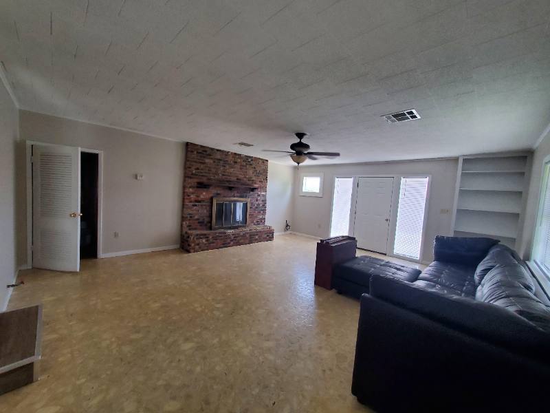 House for rent at 2815 Graybow Rd, Deridder, LA 70634