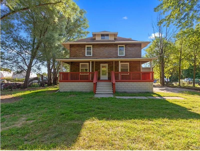 House for rent at 20543 Gudith Rd, Trenton, MI 48183