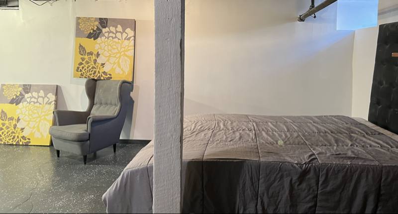 Townhouse for rent at 400 Block Mount Holly, Baltimore, MD 21229