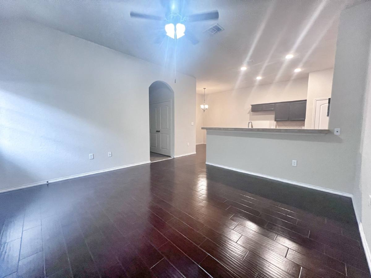 Townhouse for rent at 569 Creekside Circle, New Braunfels, TX 78130