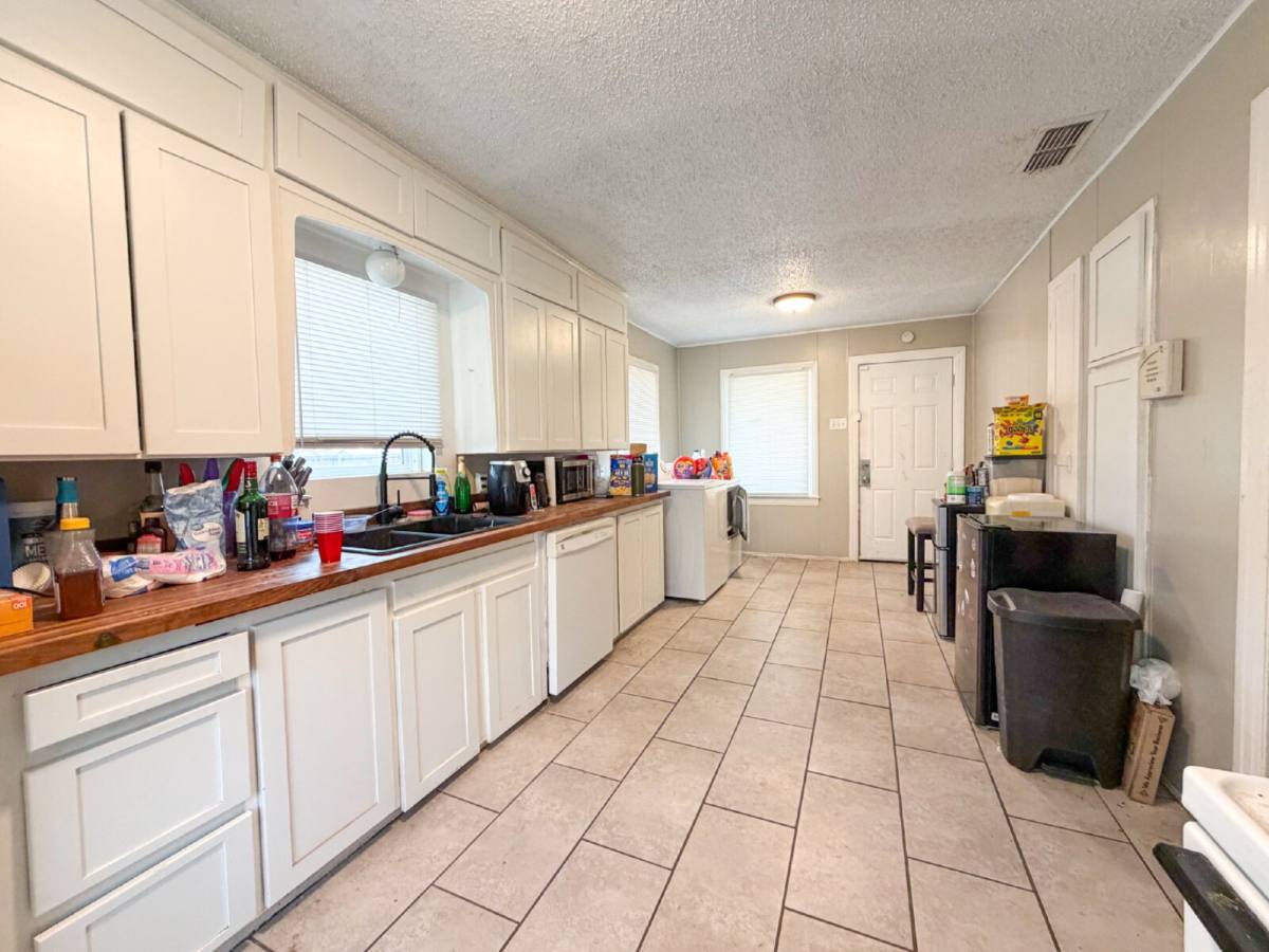 House for rent at 2710 32nd St, Lubbock, TX 79410