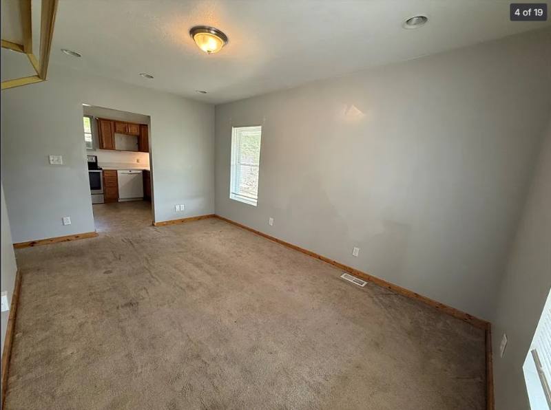 House for rent at 635 Valley St, Oakmont, PA 15139