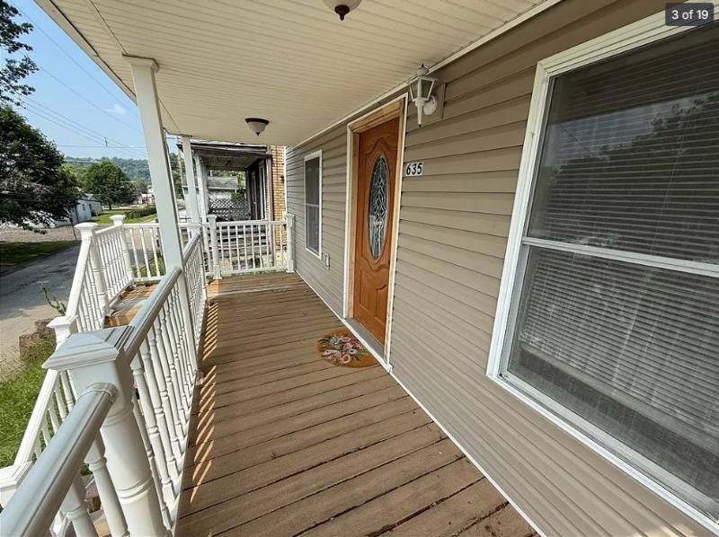 House for rent at 635 Valley St, Oakmont, PA 15139